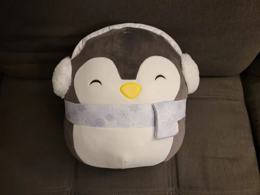 Squishmallow - Luna Penguin - Image 3