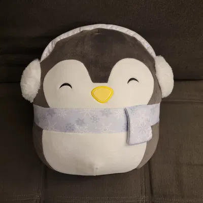 Squishmallow - Luna Penguin