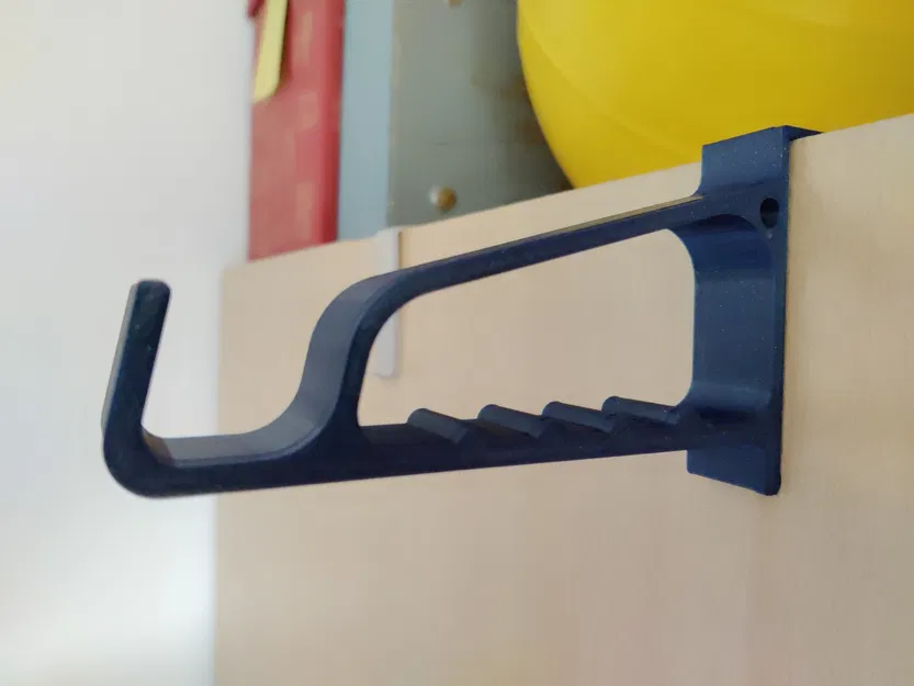 Tái tạo móc treo quần áo cũ để phơi đồ trên cửa tủ - Image 2