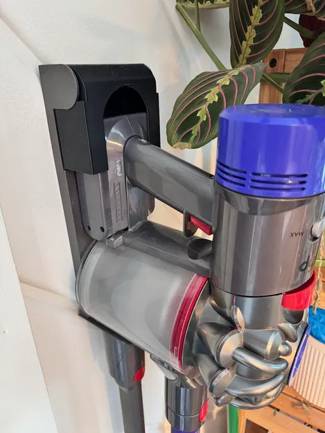 Móc Treo Máy Hút Bụi Dyson V8 Độ Pin Dewalt - Image 1