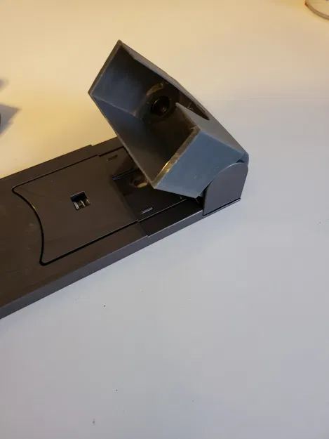 Adapter Treo Tường Dyson V6 Với Pin DeWALT - Image 2