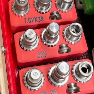 Chân đế khuôn nạp đạn Lee Breechlock