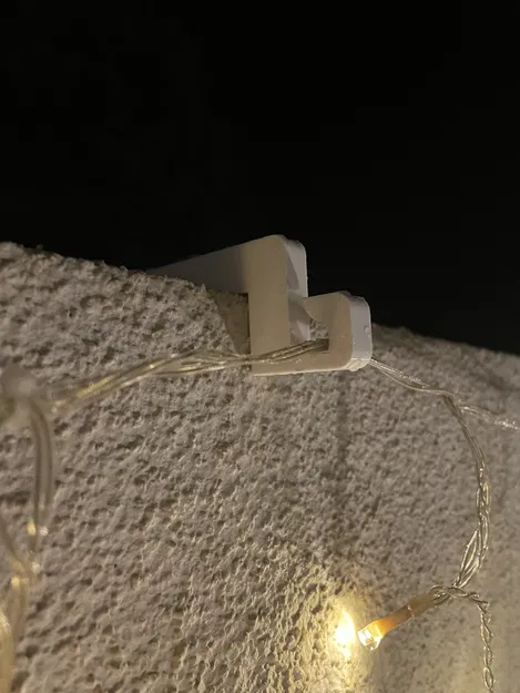 Móc Treo Đồ Trang Trí Giáng Sinh Điều Chỉnh Được Cho Gara - Image 1