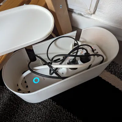 Hộp Đựng Ổ Cắm Điện