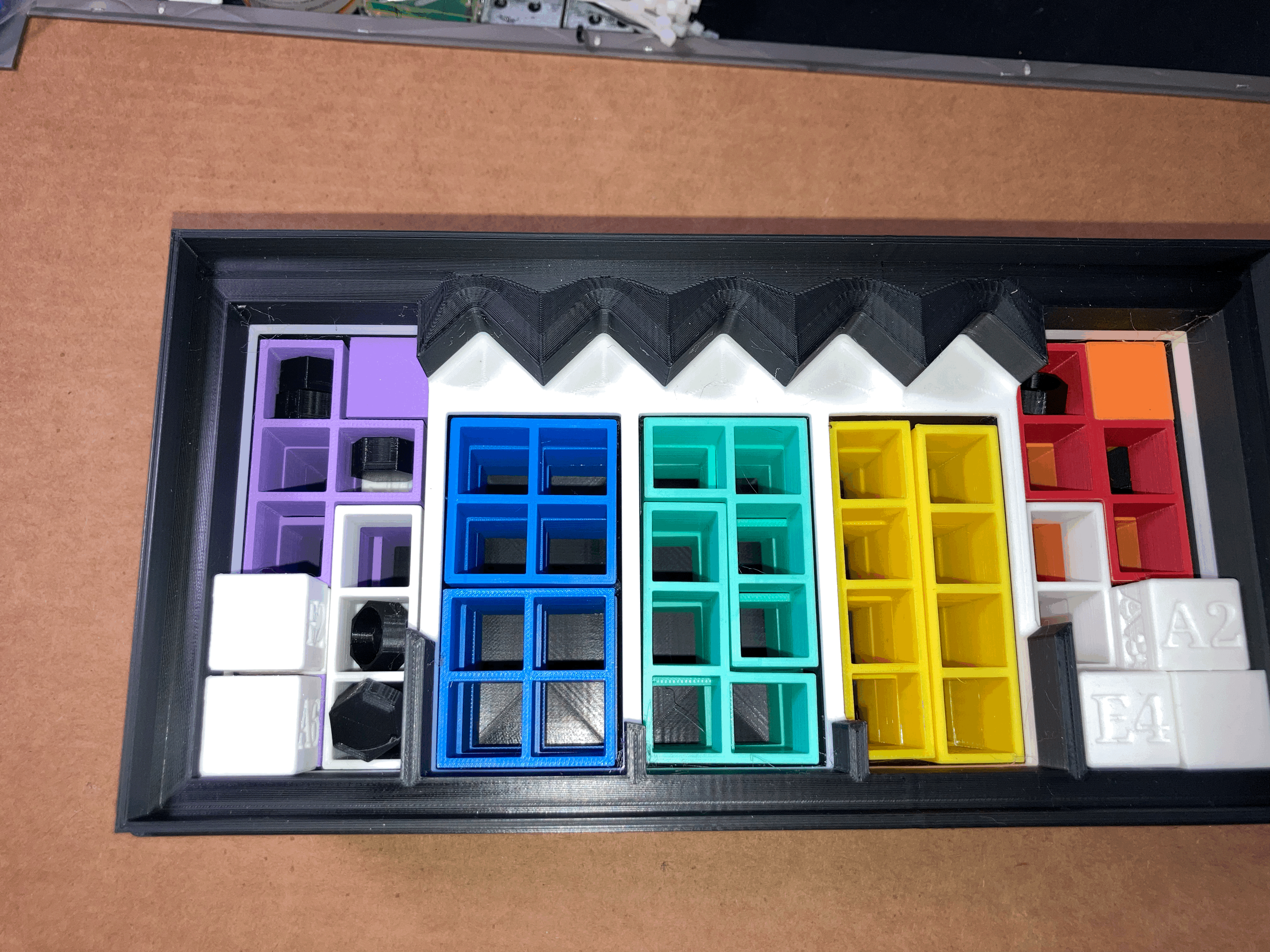 Nắp hộp Tetris Balance Box Remix kèm bàn cờ Genius Square