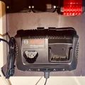 Giá Treo Tường Sạc Bosch Professional GAX 18V-30 - Thumbnail 1