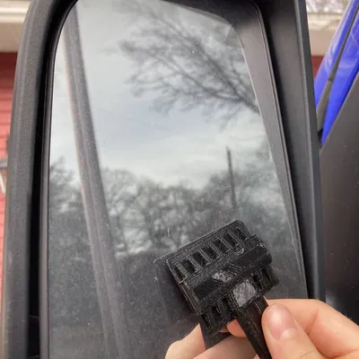 Dụng Cụ Cào Đá Trên Gương Chiếu Hậu Xe Hơi