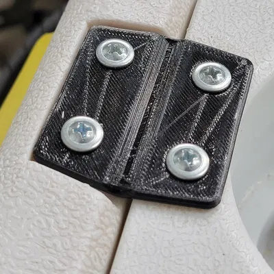 Bản lề thùng đá Cruzin Cooler Scooter Coleman