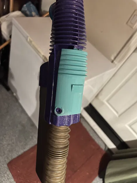 Lẫy Nhả Ống Hút Cho Máy Hút Bụi Dyson DC07 - Image 1