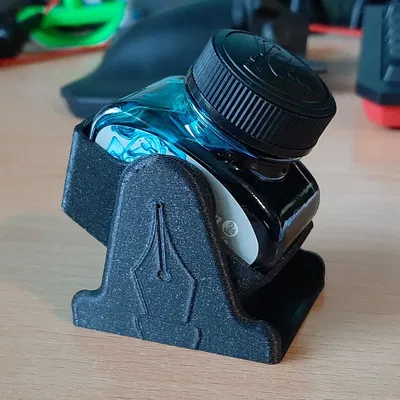 Chân đế giữ chai mực bút máy