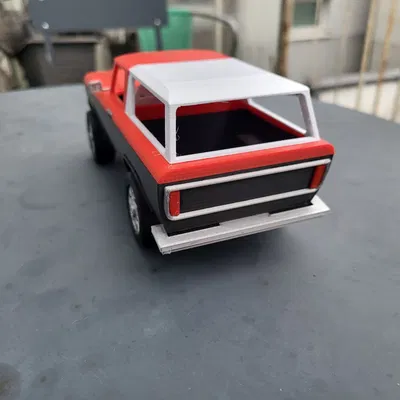 Mô Hình Bộ Lắp Ráp Xe FORD BRONCO 78