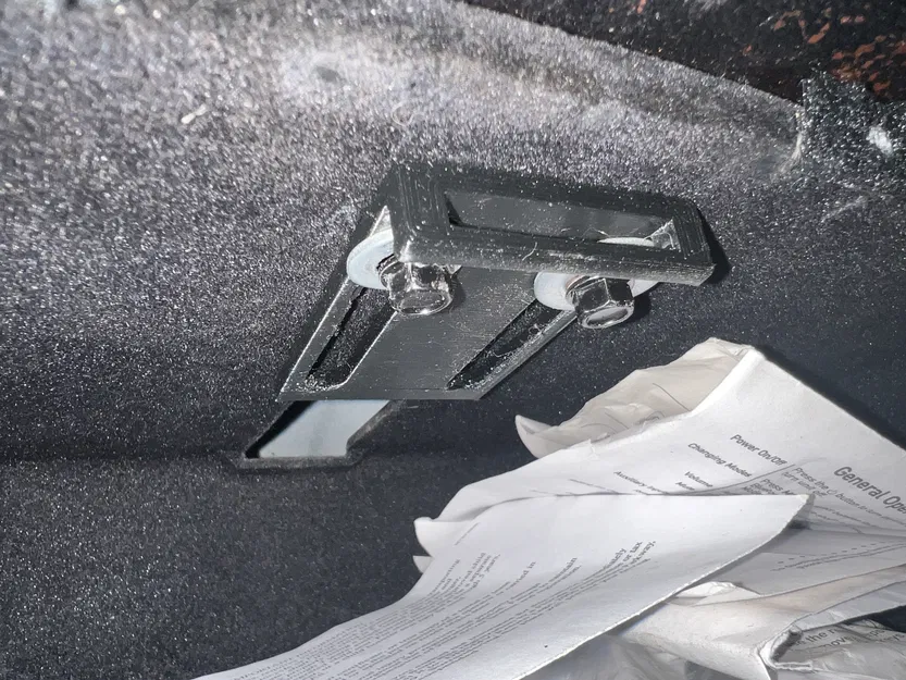 Chốt Hộp Găng Tay RX7 FB - Image 1