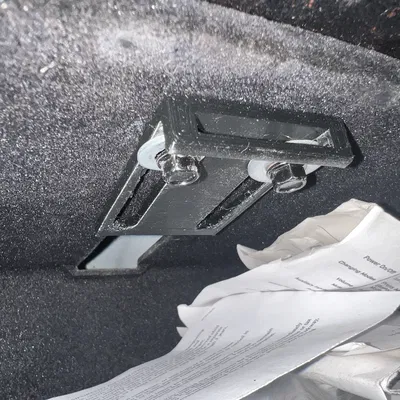 Chốt Hộp Găng Tay RX7 FB