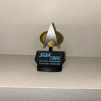 Mô Hình Star Trek: TNG Combadge