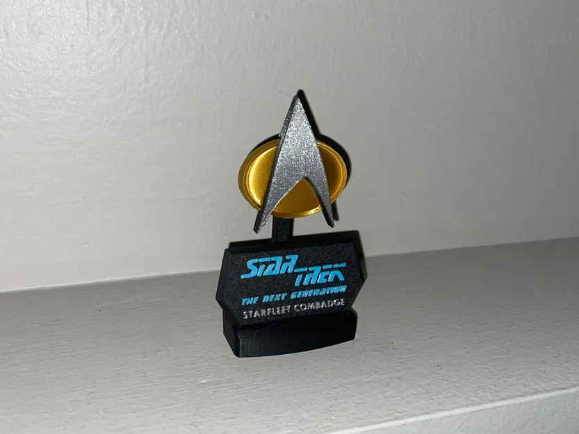Mô Hình Star Trek: TNG Combadge - Image 2