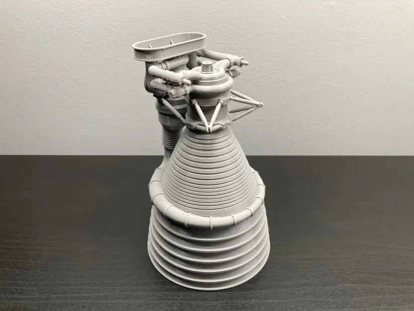 Mô hình 3D Động cơ F-1 Tên lửa Saturn V - Image 1