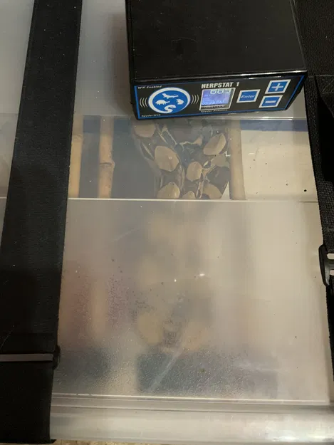 Chân Gắn Hông Thùng Tui Tre Dày Hơn 1/2" Cho Chuồng Trăn - Image 3