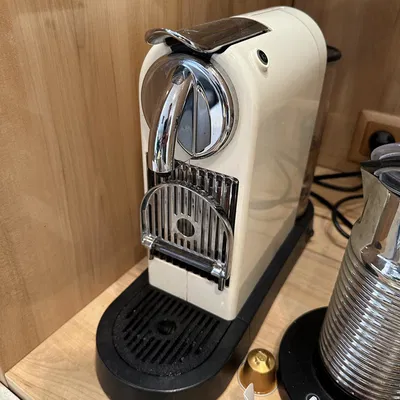 Đáy Máy Pha Cà Phê Nespresso