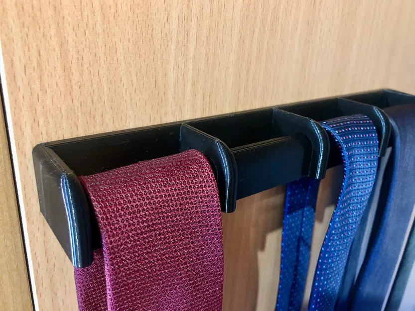 Giá Treo Cà Vạt Đơn Giản - Image 1