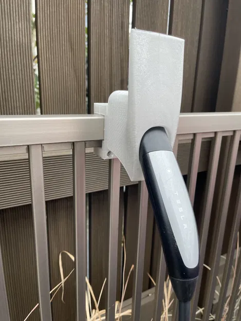 Tổ Chức Dây Cáp Cho Tesla Model 3 - Image 1