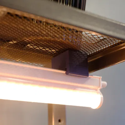 Giá đỡ nam châm cho thanh đèn trồng cây T5.