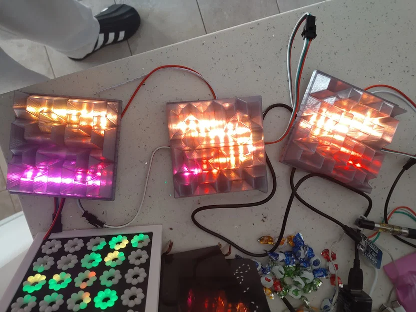 Khung giữ cho Tấm Hilbert Vuông + 8x8 LED - Image 1