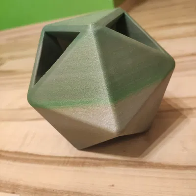 Tháp Đổ Xúc Xắc Hình D20