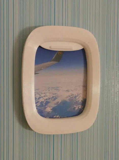 Khung Hình Cửa Sổ Máy Bay - Image 1