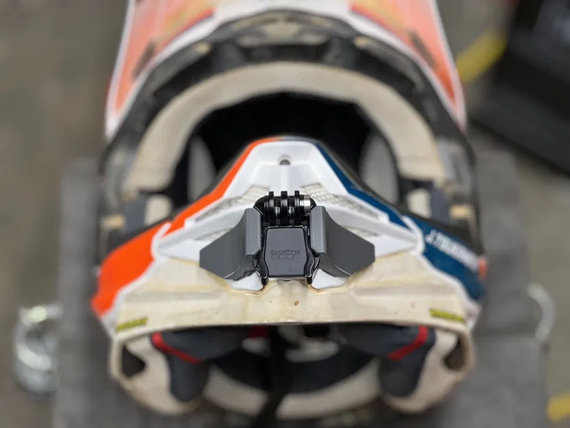 Ngàm GoPro Cho Nón Shoei VFX-EVO - Image 1