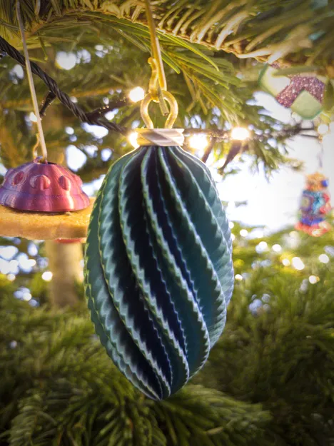 Nắp, Móc S và Khoen Tùy Chỉnh cho Đồ Trang Trí Cây Thông Noel. OpenSCAD - Image 3