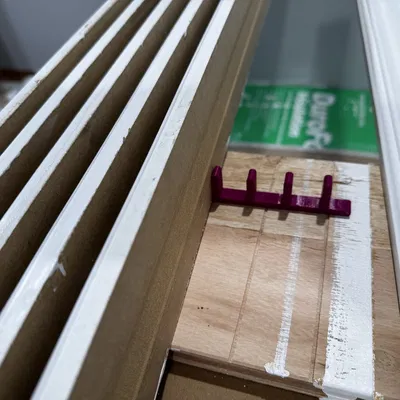 Dụng Cụ/Thước Căn Nẹp/Viền Chân Tường Đứng