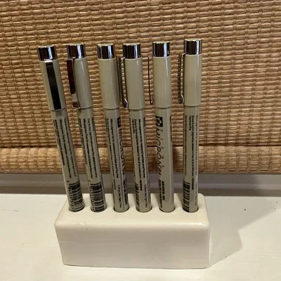 Đế Giữ Bút Pigma Micron 6