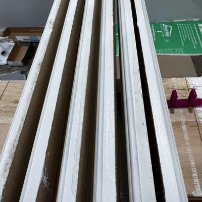 Dụng Cụ/Thước Căn Nẹp/Viền Chân Tường Đứng