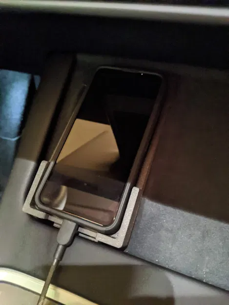 Giá Đỡ Điện Thoại Sạc Dây Cho Tesla Model 3/Y - Image 1