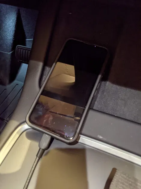 Giá Đỡ Điện Thoại Sạc Dây Cho Tesla Model 3/Y - Image 2