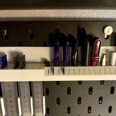 Kệ Đựng Thẻ Nhớ SD và USB Cho SKADIS