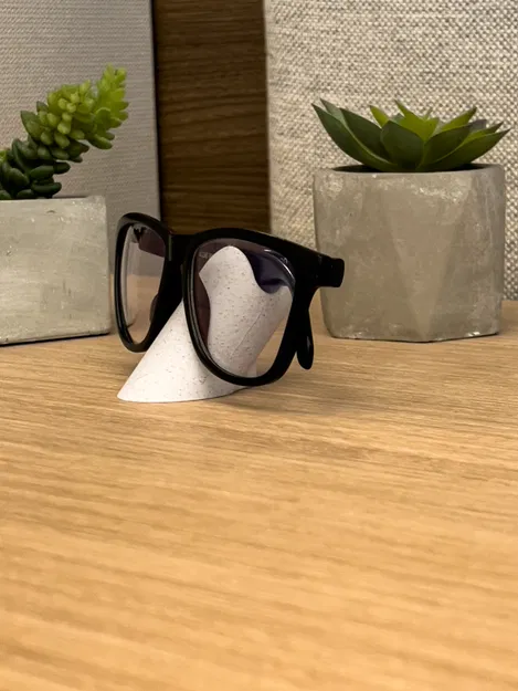 Chân Kính Đeo Bàn Thanh Lịch - Image 1