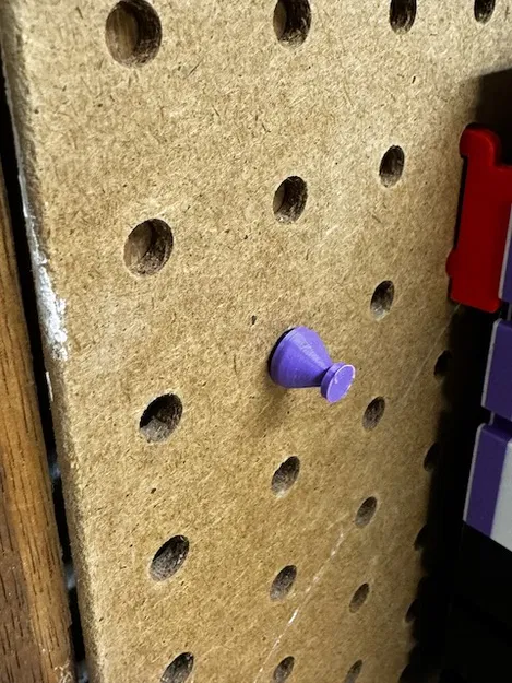 Giá Treo Đồ Lên Pegboard Bằng Đầu Vít - Image 1