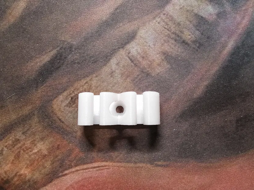 Kẹp Giữ Đôi Dây Cáp (Có Thể Vít Hoặc Dán) - Image 3