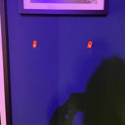 Pát Treo Tranh Ảnh