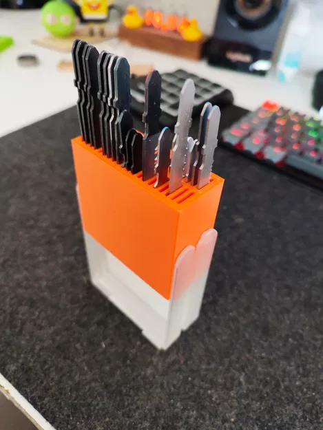 Hộp Đựng Lưỡi Cưa Kiếm - Image 1