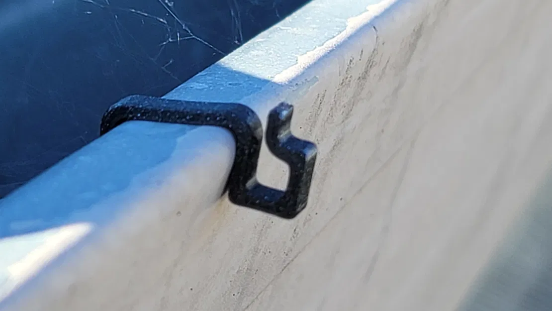 Kẹp Máng Xối Đèn Giáng Sinh - Image 2