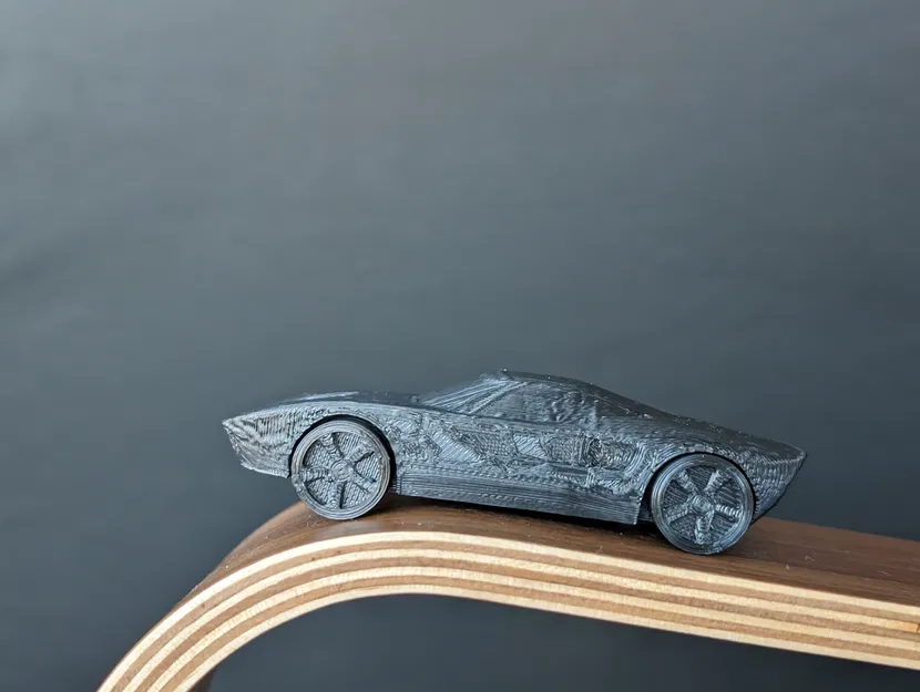 Xe Ford GT có bánh xe in liền quay được - Image 1