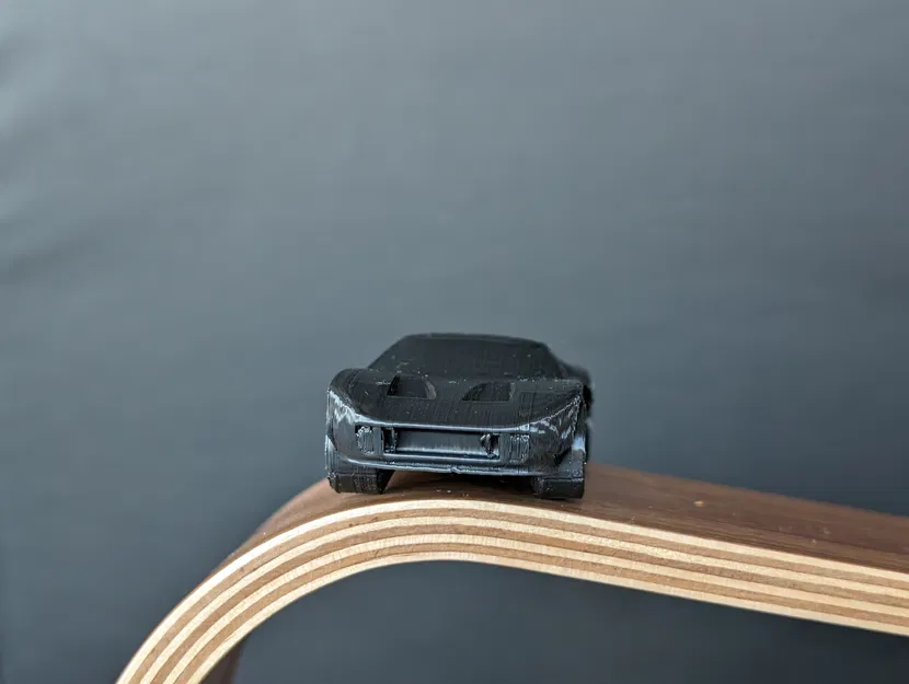 Xe Ford GT có bánh xe in liền quay được - Image 2