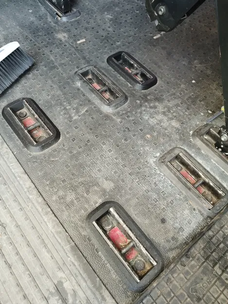 Giá đỡ ghế Volkswagen Transporter T5 - Image 8