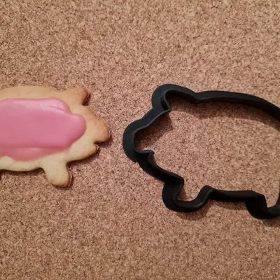 Khuôn Cắt Bánh Hình Heo