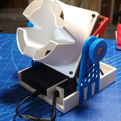 Quạt để bàn im lặng và di động