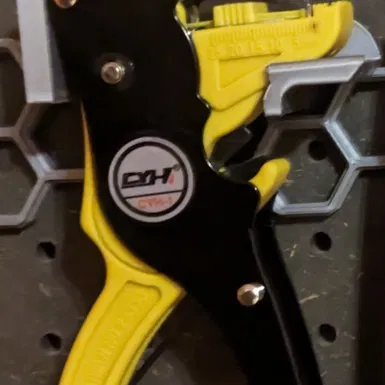 Kệ Giữ Máy Tuốt Dây Tự Động HSW