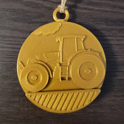 Móc treo cây thông Giáng Sinh hình máy cày Claas