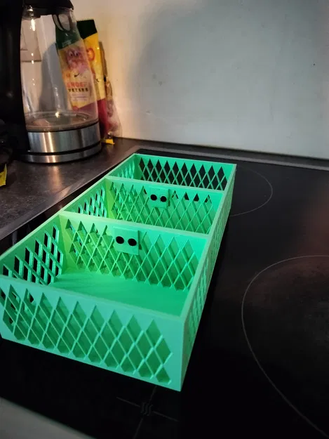 Thùng Đựng Đồ Vệ Sinh - Image 2